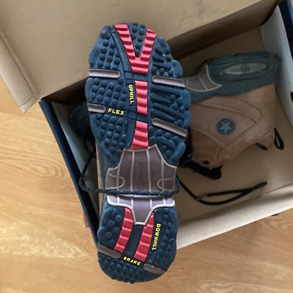 Converse hikers - Picture 2 of 2